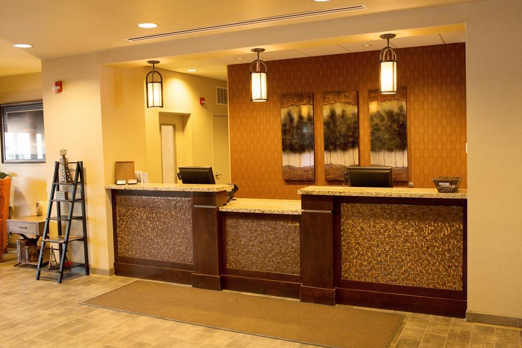 Little Missouri Inn & Suites Watford City Exteriör bild