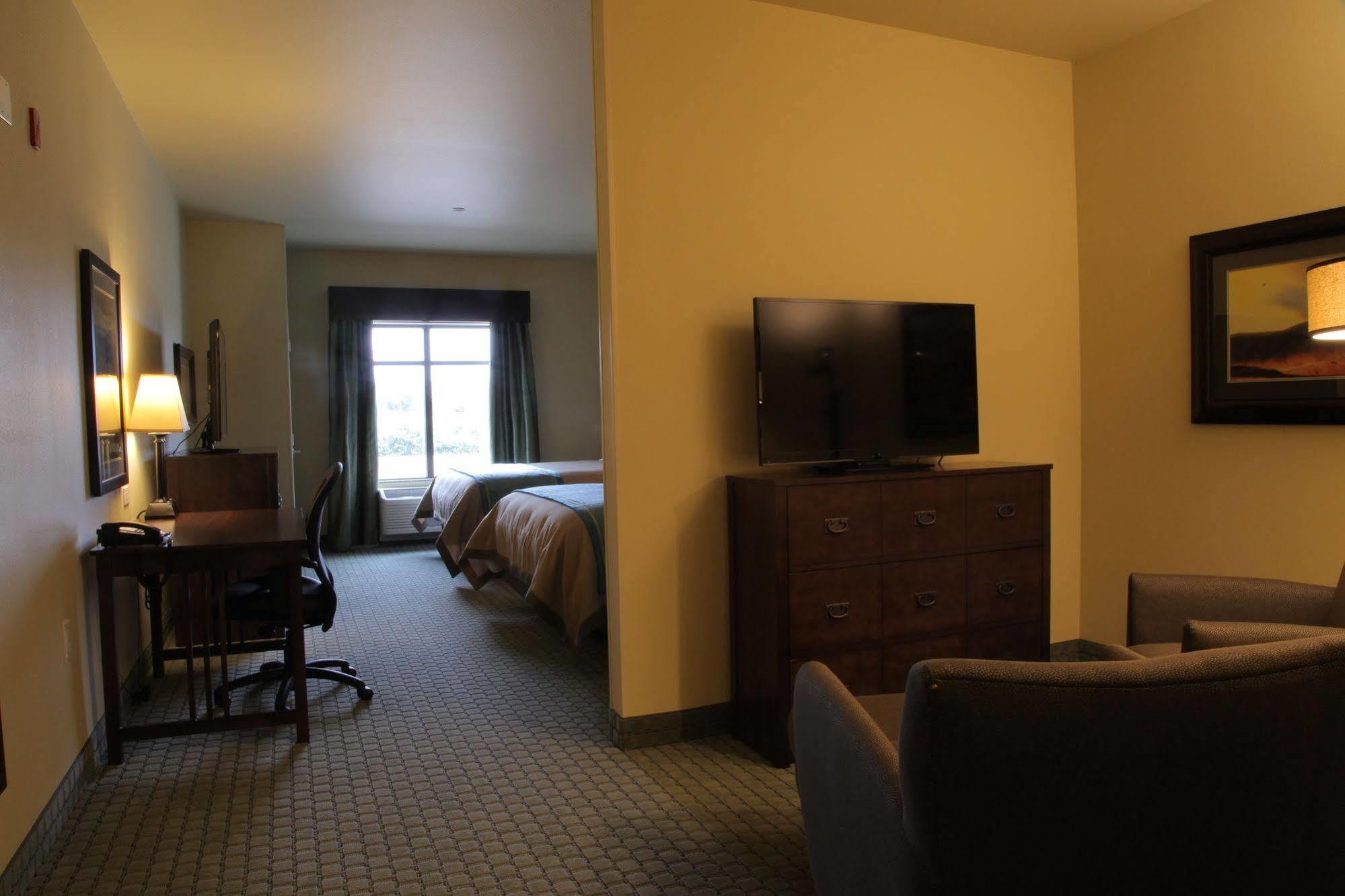 Little Missouri Inn & Suites Watford City Exteriör bild